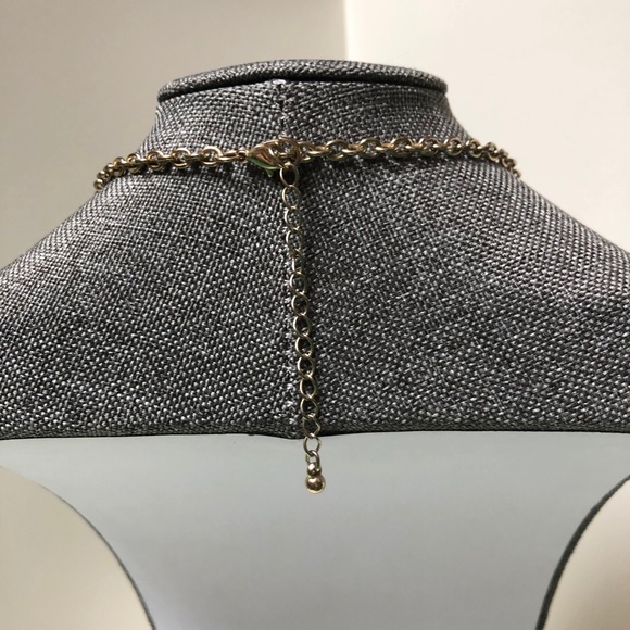 Jade Coloured Statement Necklace - Picture 3 of 4